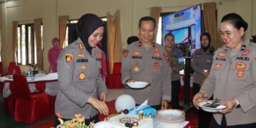78 Tahun Polwan RI, Polres Gumas Gelar Syukuran