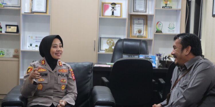 Kapolres Gunung Mas dan Ketua PN Kuala Kurun Perkuat Hubungan Kelembagaan