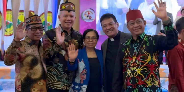 Bupati Gumas sampaikan harapan kepada kepengurusan baru Majelis Sinode GKE