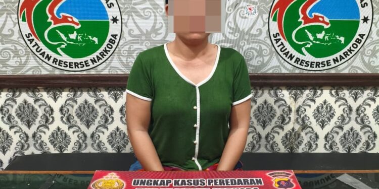 Polres Gunung Mas Ringkus Perempuan Diduga Pengedar di Tumbang Tariak